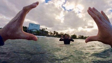 Wave hunting with my cousin and Trutle Bay was empty and fun